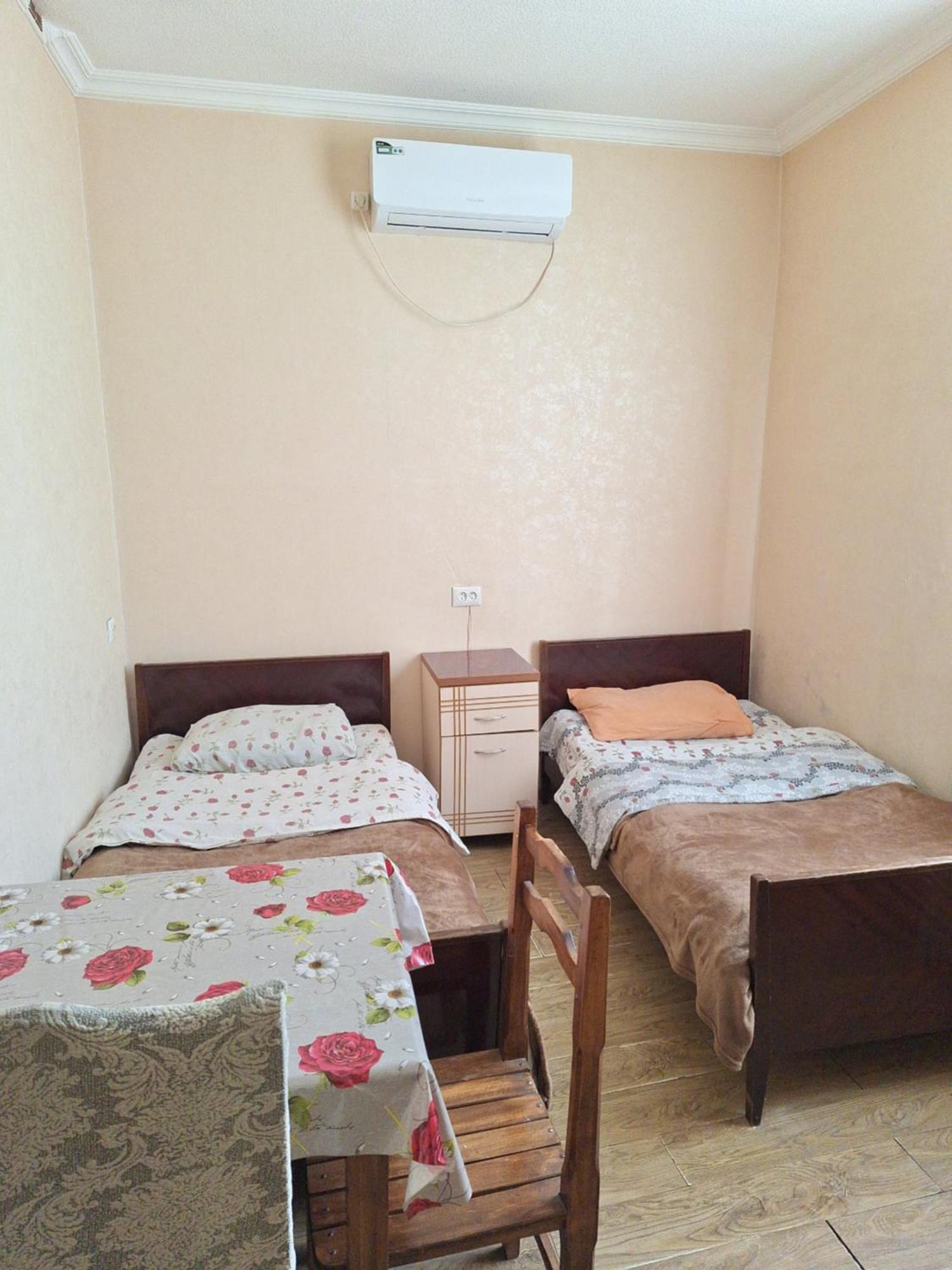Guest House 15A Kutaisi Eksteriør bilde