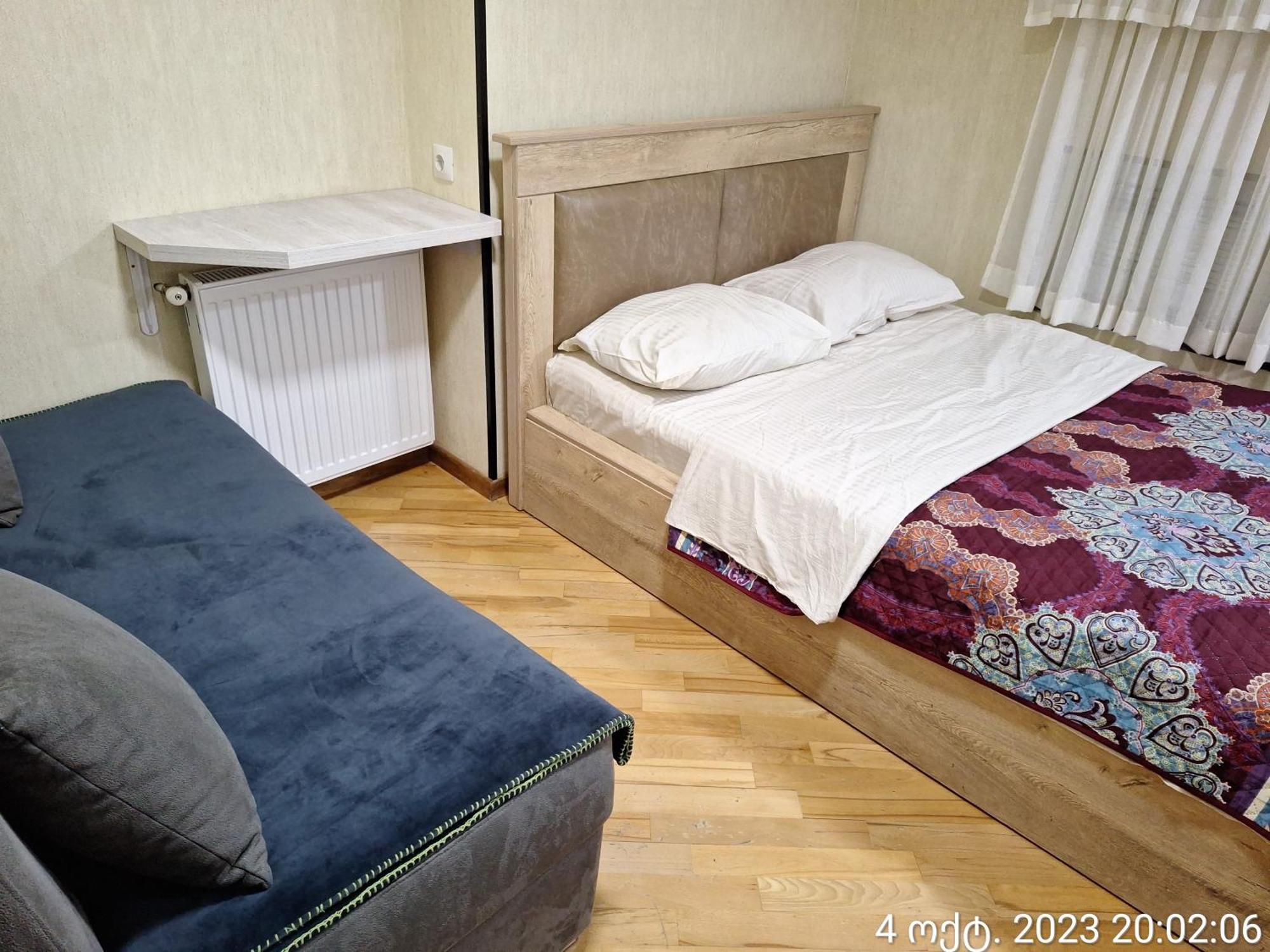 Guest House 15A Kutaisi Eksteriør bilde