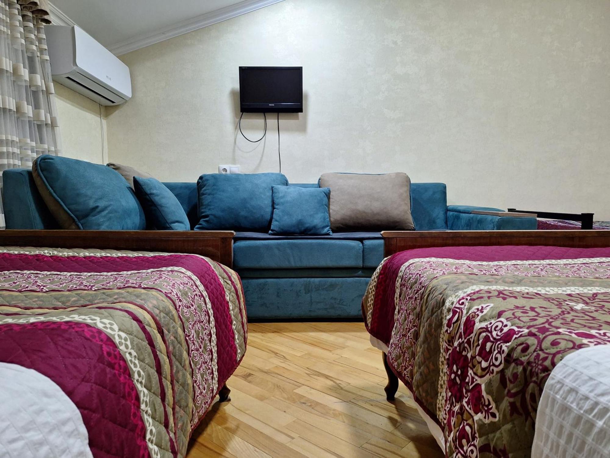 Guest House 15A Kutaisi Eksteriør bilde