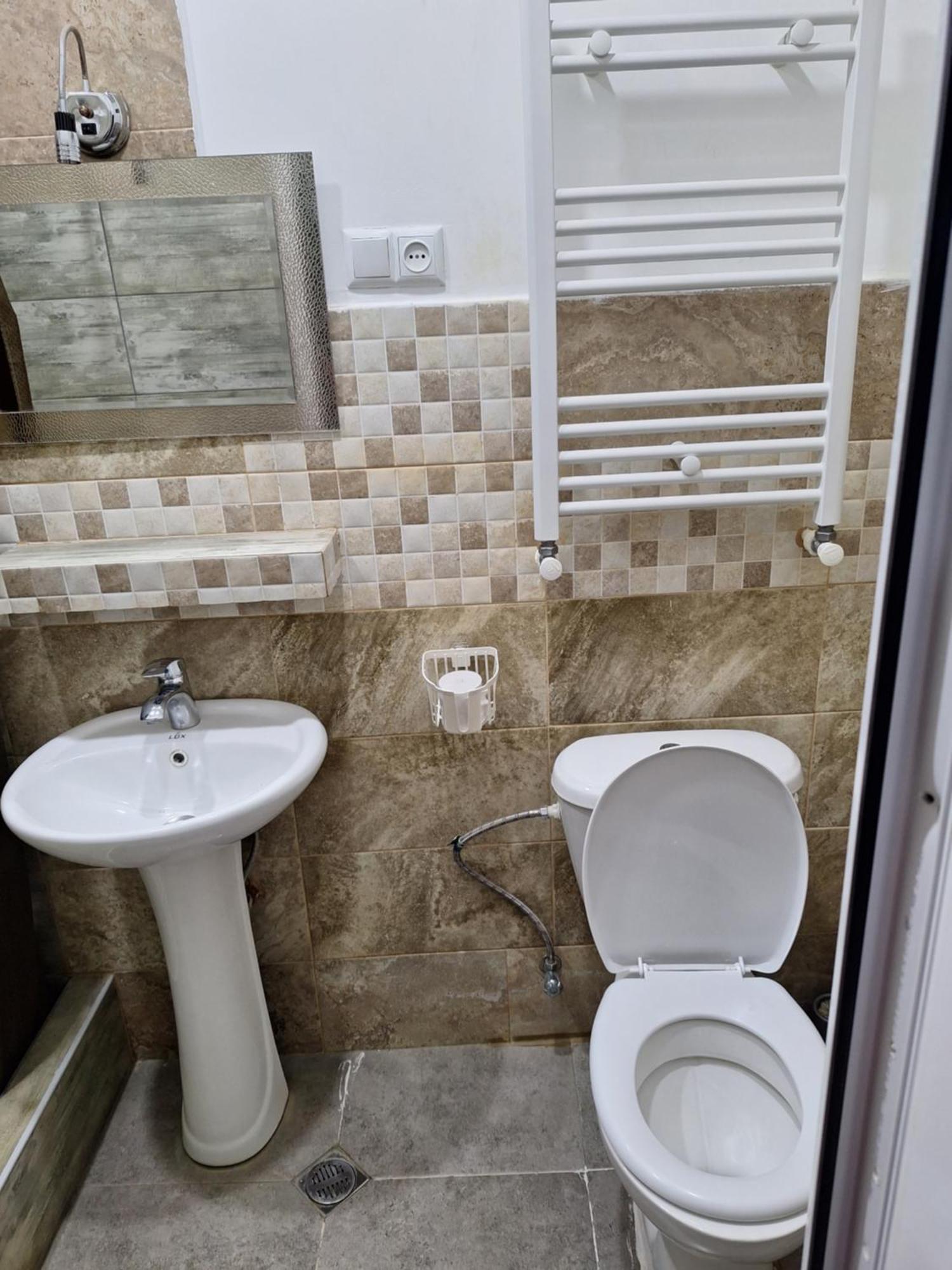 Guest House 15A Kutaisi Eksteriør bilde